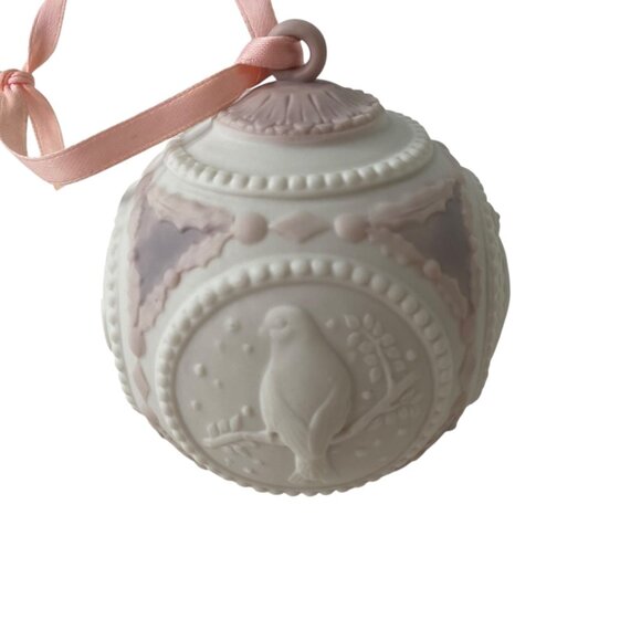 Set 2 Lladro Porcelain Christmas Ornaments 1988 Bell 1989 Sphere 3D Green Pink - Picture 8 of 13